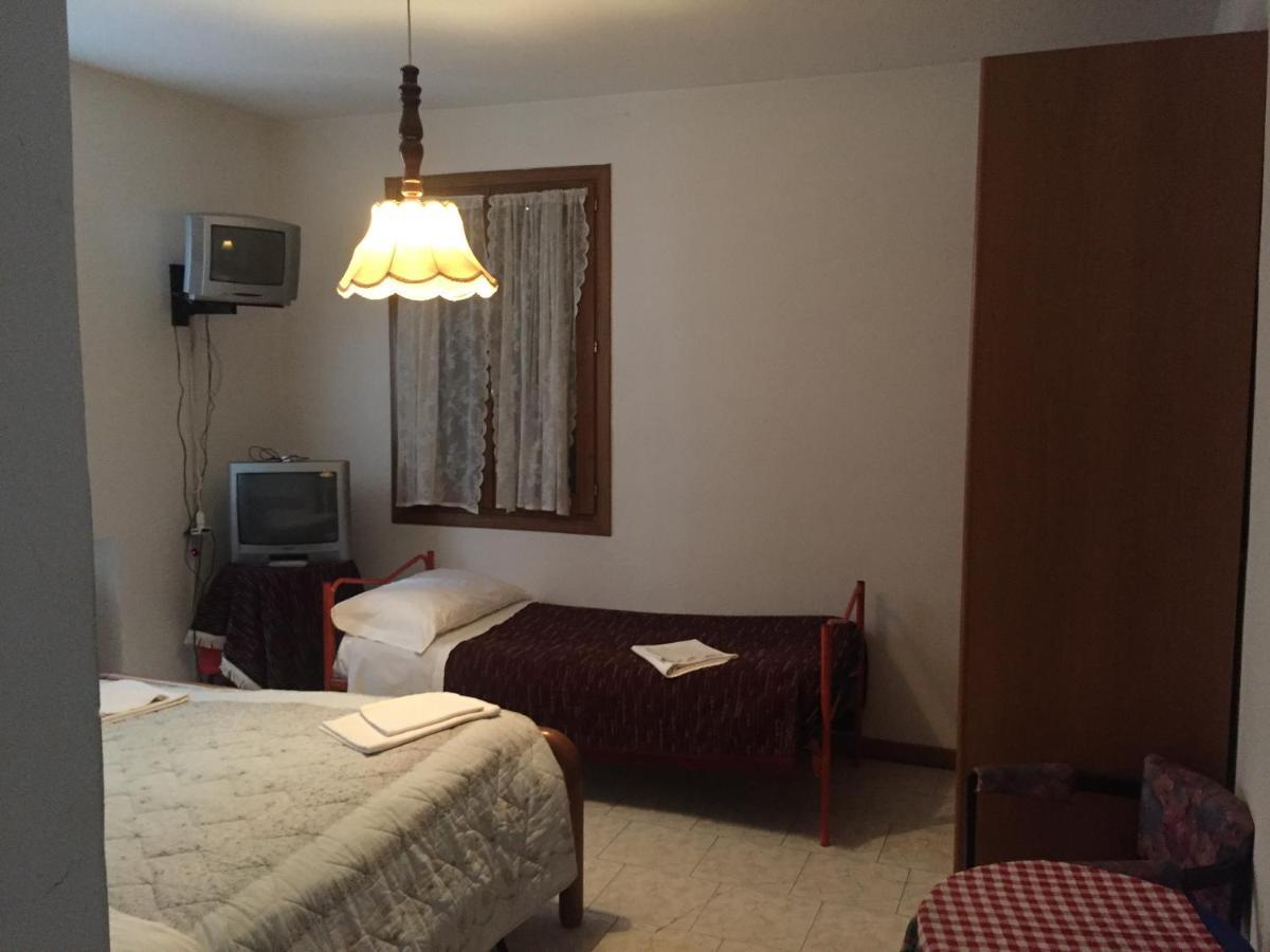 Locanda Del Sole Montese ภายนอก รูปภาพ